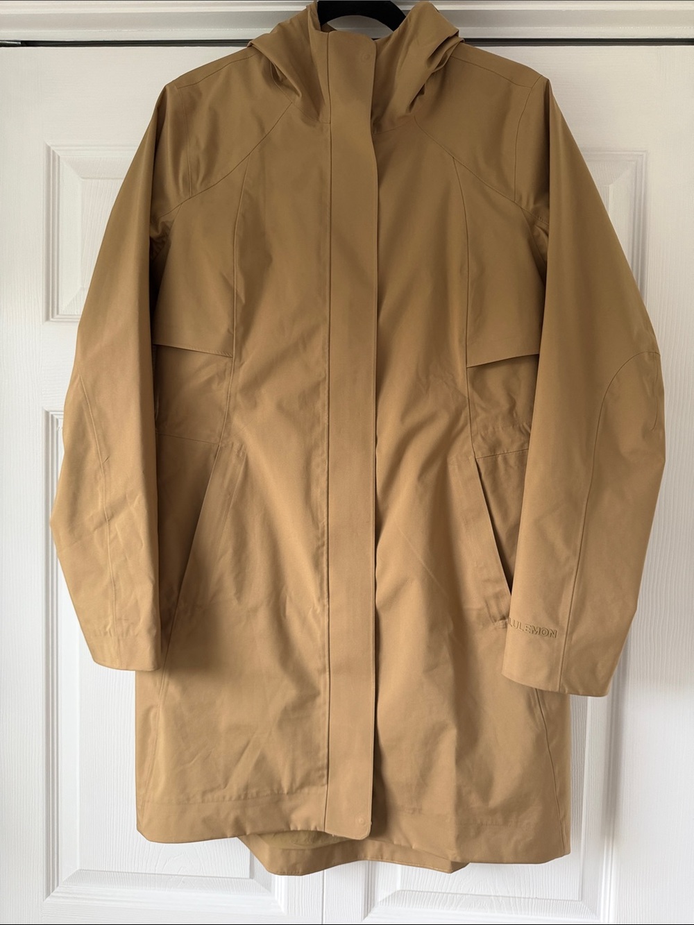Lululemon Rain Rebel Waterproof Jacket Tan Khaki Size 6